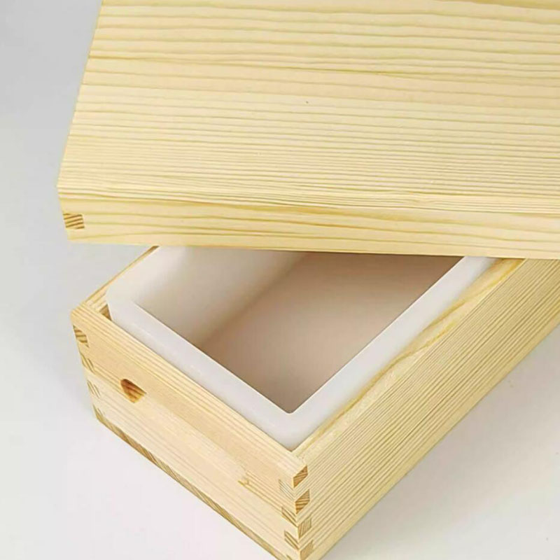 Soap Making Process - Seifenform mit natürlichem Holzrahmen, 1300 g
